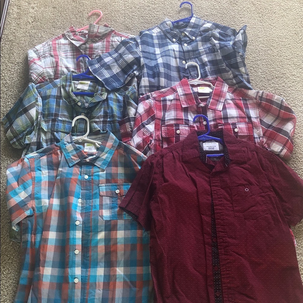 Lot of 6 short sleeve button up shirts. Boys 10/12